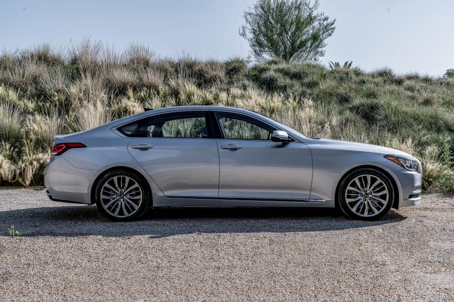  Genesis G80 2016 года  (NA) (фото 3 из 21)